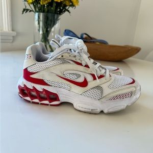 Women’s Nike Zoom Air Fire - Red Size 6